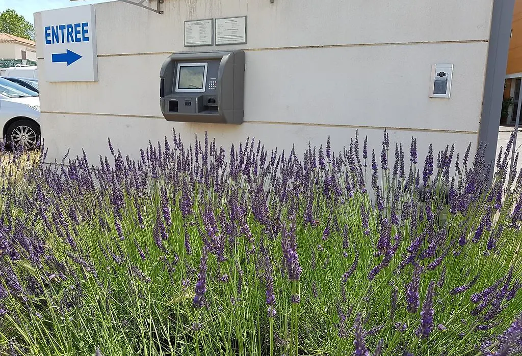Le Clos De Celony-1